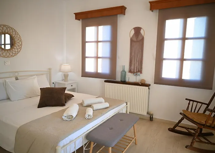 Sea View Gem Steps To Zia Square Hot Tub Villa