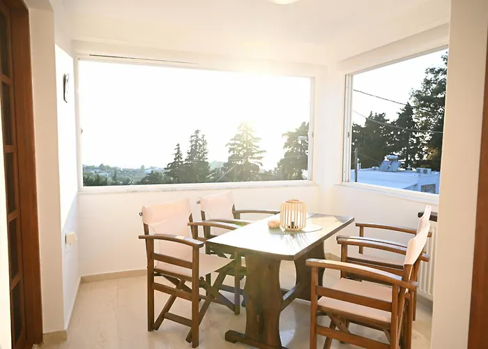 Sea View Gem Steps To Zia Square Hot Tub *