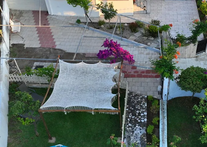 Sea View Gem Steps To Zia Square Hot Tub *