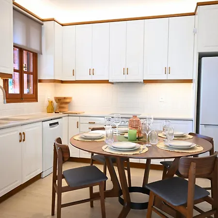 Sea View Gem Steps To Zia Square Hot Tub 别墅