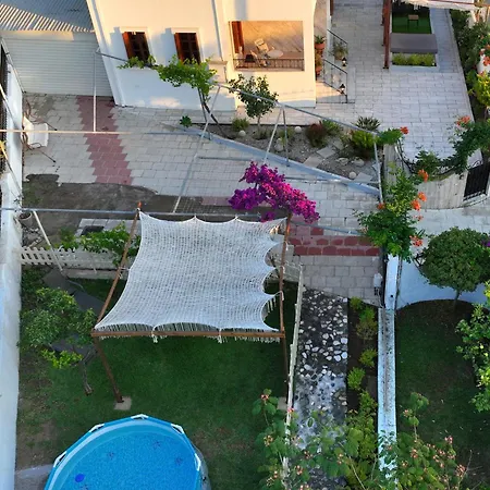 Sea View Gem Steps To Zia Square Hot Tub *