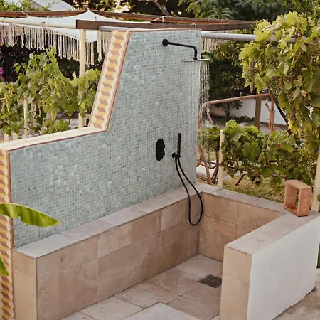 Sea View Gem Steps To Zia Square Hot Tub