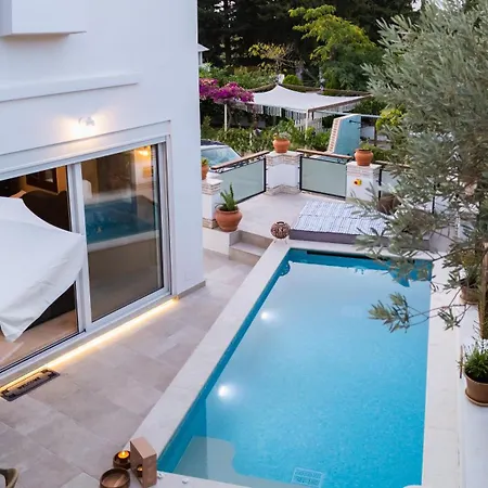 Sea View Gem Steps To Zia Square Hot Tub