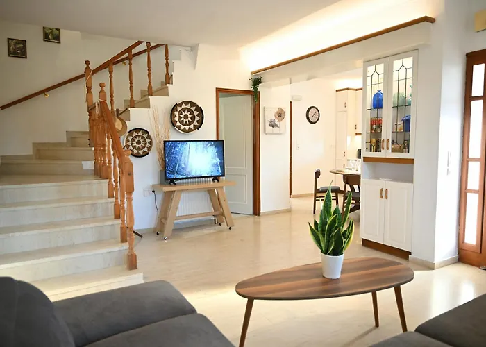 Sea View Gem Steps To Zia Square Hot Tub Lagoudi Zia