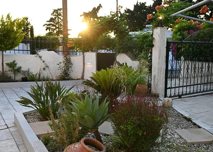 Sea View Gem Steps To Zia Square Hot Tub * Lagoudi Zia