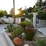 Sea View Gem Steps To Zia Square Hot Tub * Lagoudi Zia